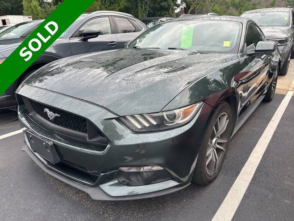 Ford Mustang with VIN: 1FA6P8CFXG5322765