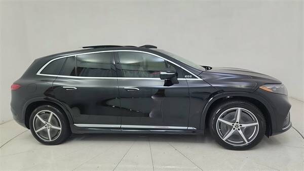 Mercedes-Benz EQS SUV with VIN: 4JGDM4EB9PA010100