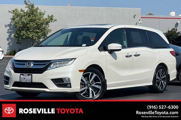 Honda Odyssey with VIN: 5FNRL6H93JB036837