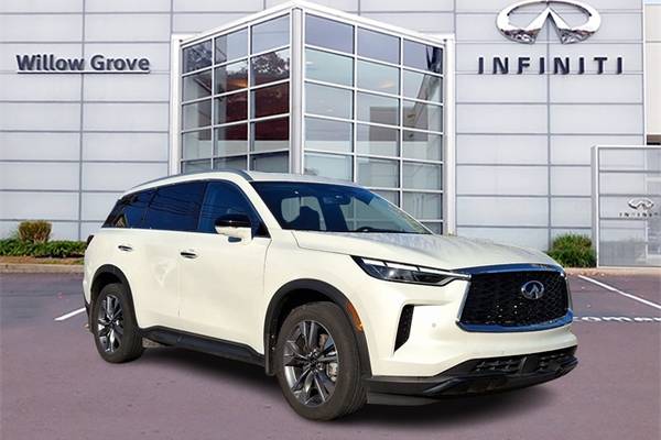 2024 INFINITI QX60 LUXE