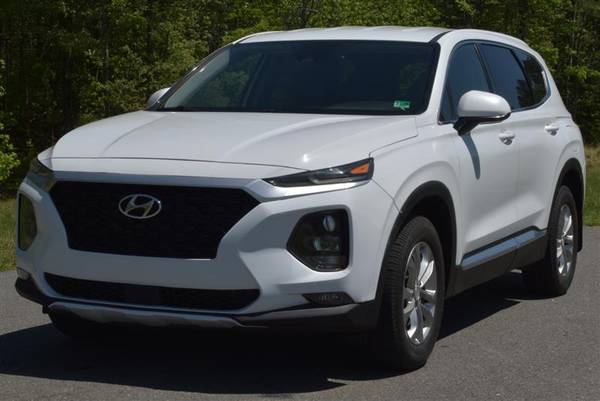 Hyundai Santa Fe with VIN: 5NMS3CAD3LH238707