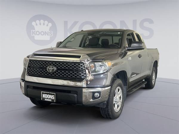 Toyota Tundra with VIN: 5TFUM5F11KX081197