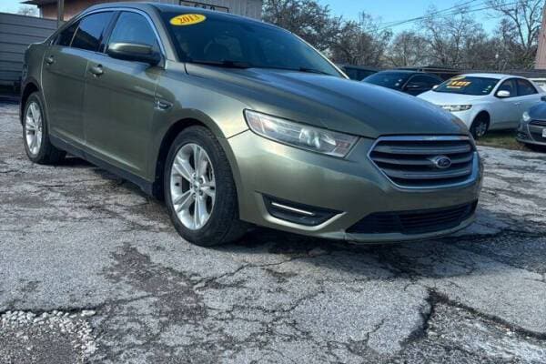 2013 Ford Taurus SEL