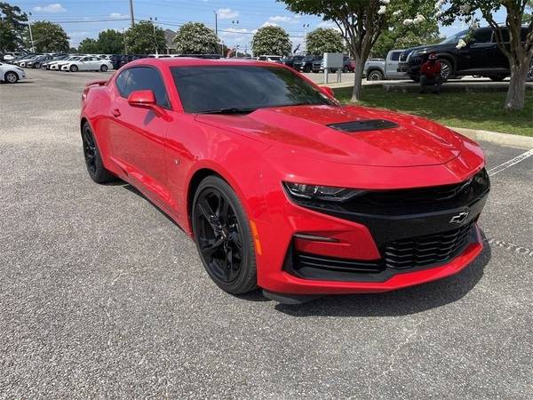 Chevrolet Camaro with VIN: 1G1FE1R74K0125516