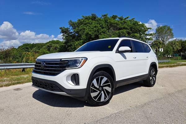 2024 Volkswagen Atlas SE w/Technology