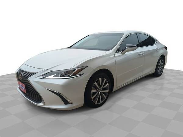 Lexus ES 350 with VIN: 58ACZ1B17LU080672