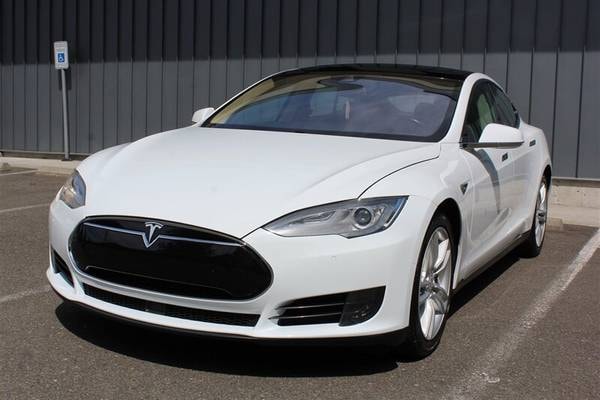 2015 Tesla Model S 85D