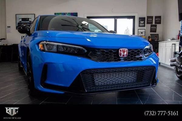 Honda Civic with VIN: JHMFL5G46RX003737