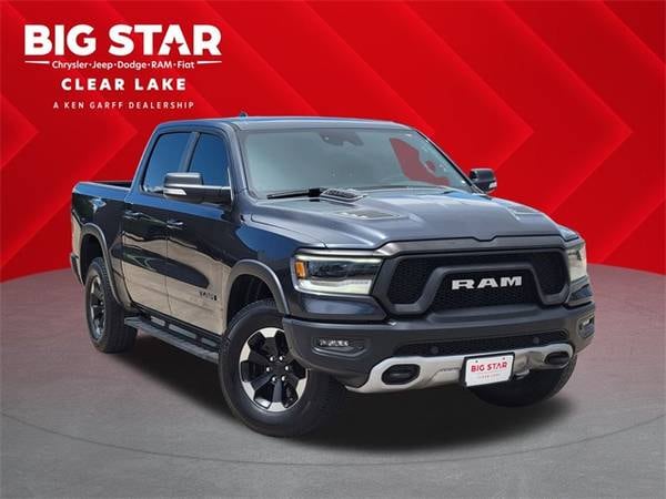 Ram 1500 with VIN: 1C6SRFLT9MN612513