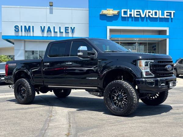 Ford F-250 Super Duty with VIN: 1FT8W2BTXNEC10989
