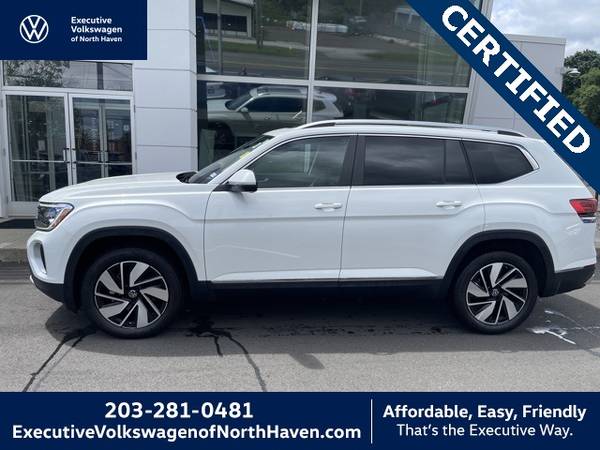 Volkswagen Atlas with VIN: 1V2BR2CAXRC572959