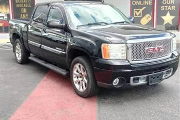 2008 GMC Sierra 1500 Denali  Crew Cab