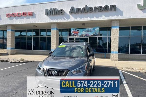 2020 Nissan Kicks SR Hatchback