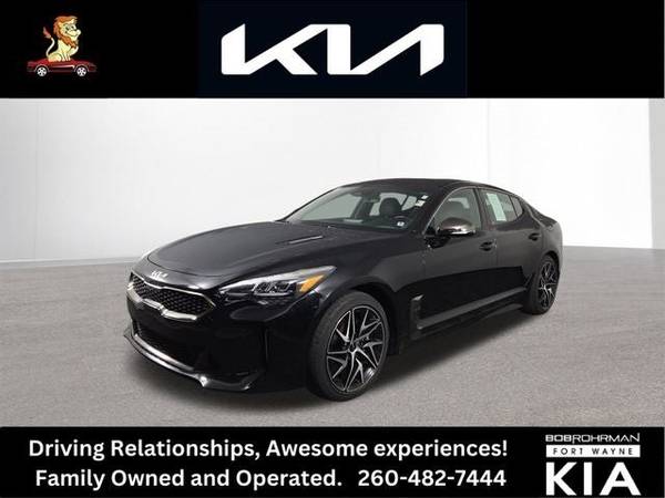 Kia Stinger with VIN: KNAE35LD6N6116278