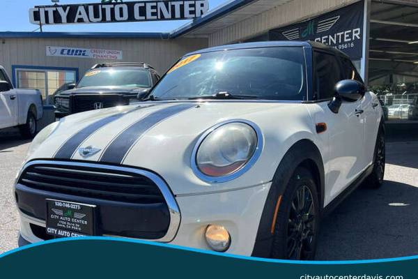 2017 MINI Hardtop 4 Door Cooper Hatchback