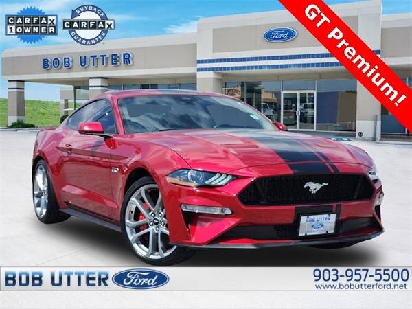 Ford Mustang with VIN: 1FA6P8CF4N5145885