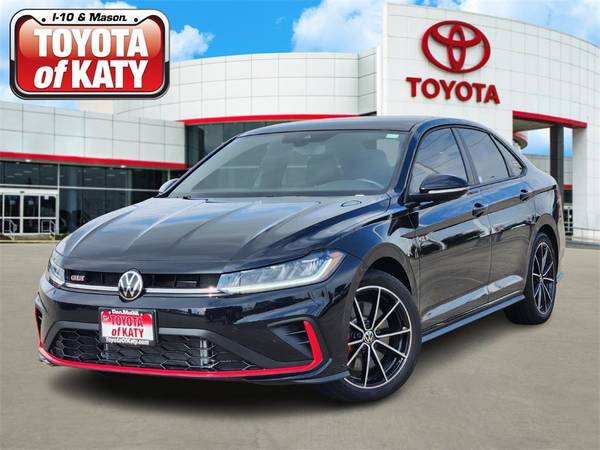 Volkswagen Jetta GLI with VIN: 3VW2T7BUXSM024425