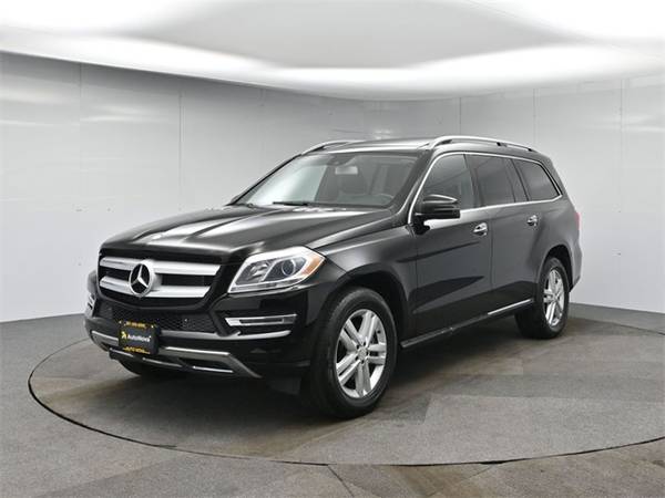 Mercedes-Benz GL-Class with VIN: 4JGDF6EE8FA493447