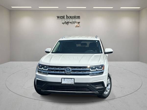Volkswagen Atlas with VIN: 1V2AP2CA9JC572232