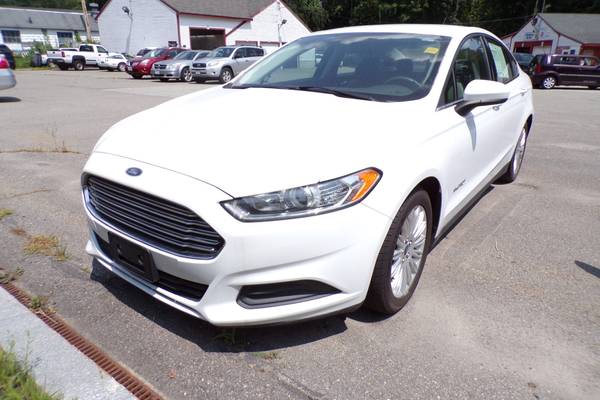 2015 Ford Fusion Hybrid S