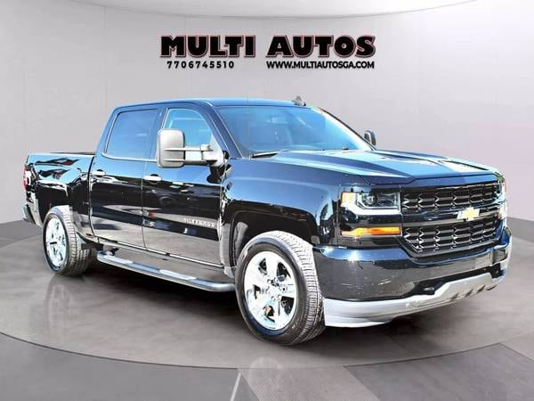 Chevrolet Silverado 1500 with VIN: 3GCPCPEC1JG578509