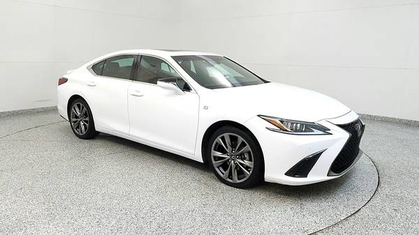 Lexus ES 350 with VIN: 58AGZ1B16LU064996