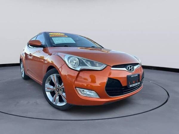 Hyundai Veloster with VIN: KMHTC6AD7HU312311