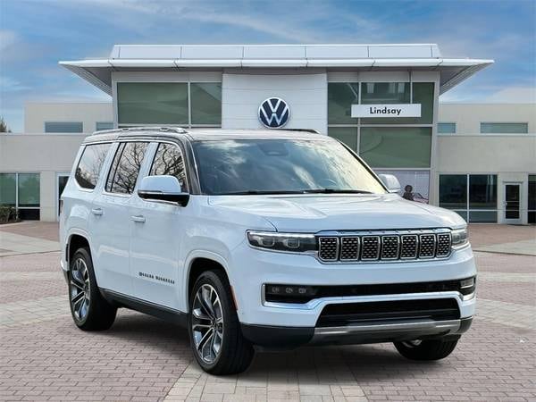Jeep Grand Wagoneer with VIN: 1C4SJVGP8NS113051