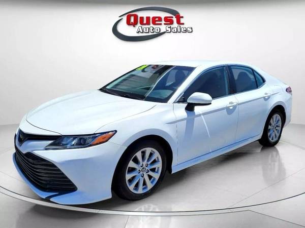 Toyota Camry with VIN: 4T1B11HK2KU795299