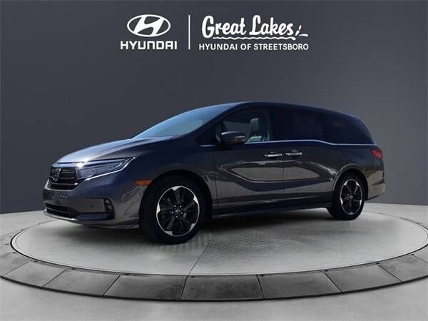 Honda Odyssey with VIN: 5FNRL6H94NB052633