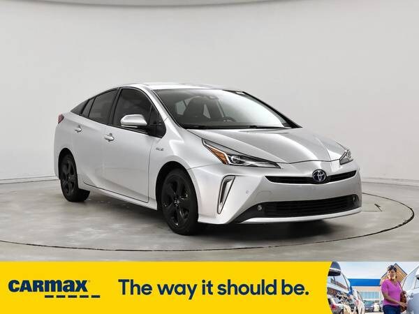 Toyota Prius with VIN: JTDKAMFU5N3188253