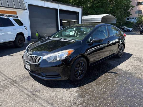 Kia Forte with VIN: KNAFK4A69G5575206