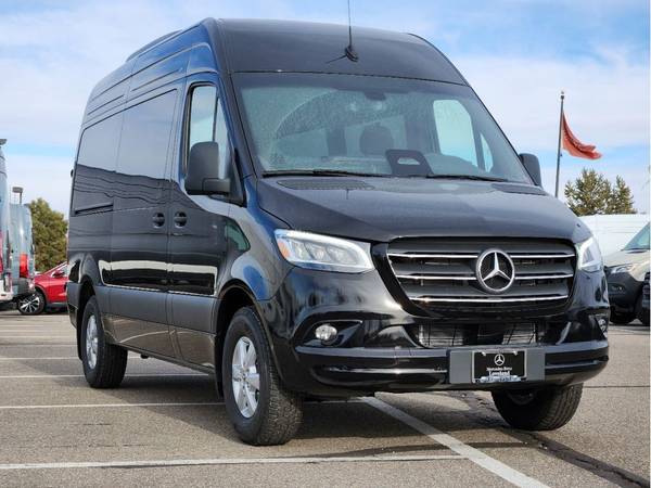 Mercedes-Benz Sprinter with VIN: W1Z4NFHY5SP780787