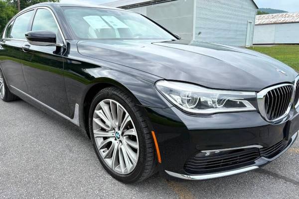 2018 BMW 7 Series 750i xDrive