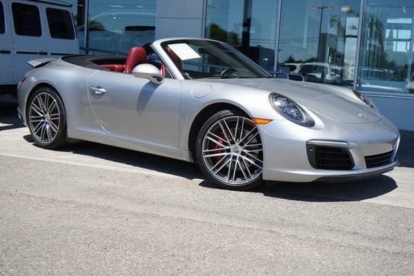 Porsche 911 with VIN: WP0CB2A93KS136601