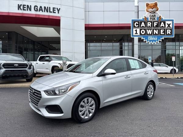 Hyundai Accent with VIN: 3KPC24A64NE187081