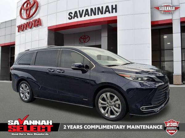 Toyota Sienna with VIN: 5TDERKEC2MS052159
