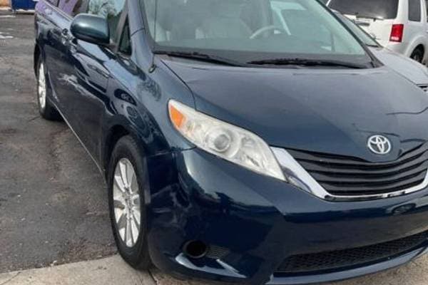 2011 Toyota Sienna LE 7-Passenger