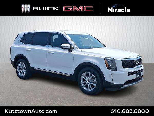 Kia Telluride with VIN: 5XYP2DHC8NG302524