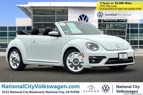 Volkswagen Beetle Convertible with VIN: 3VW5DAAT0KM500844