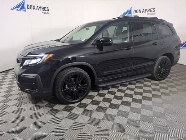 Honda Pilot with VIN: 5FNYF6H72NB082232
