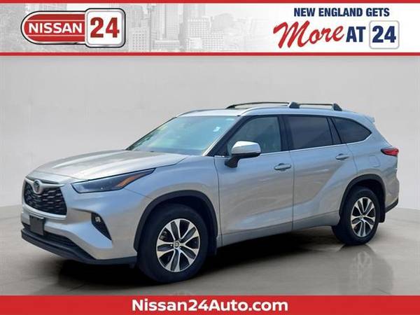 Toyota Highlander with VIN: 5TDGZRBH8NS217652