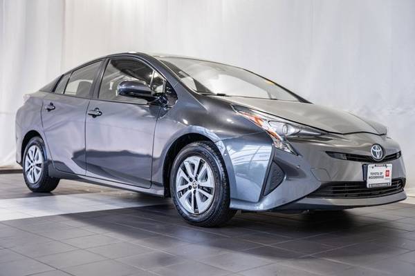Toyota Prius with VIN: JTDKBRFU5J3065119