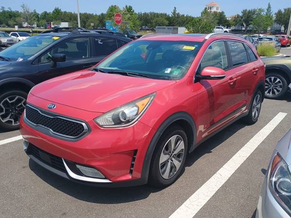 Kia Niro with VIN: KNDCC3LCXH5060118