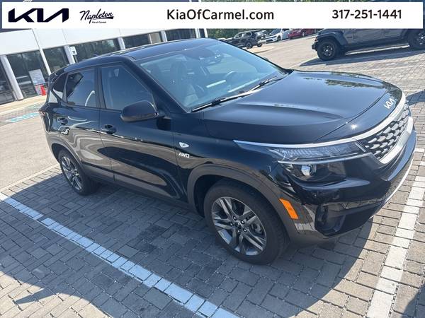 Kia Seltos with VIN: KNDEPCAA3P7370421