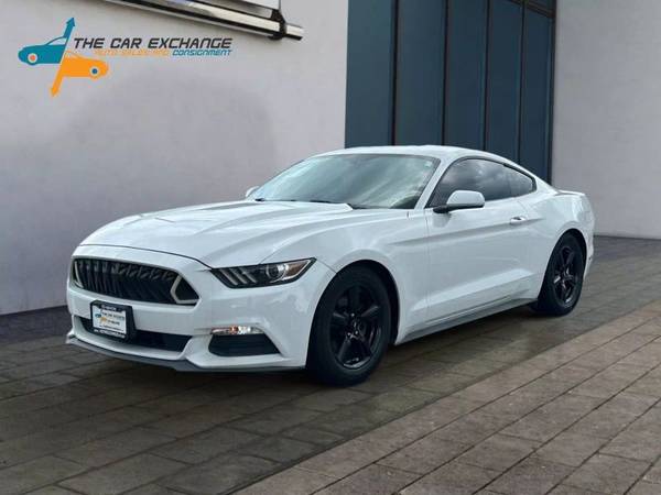 Ford Mustang with VIN: 1FA6P8AMXG5305921