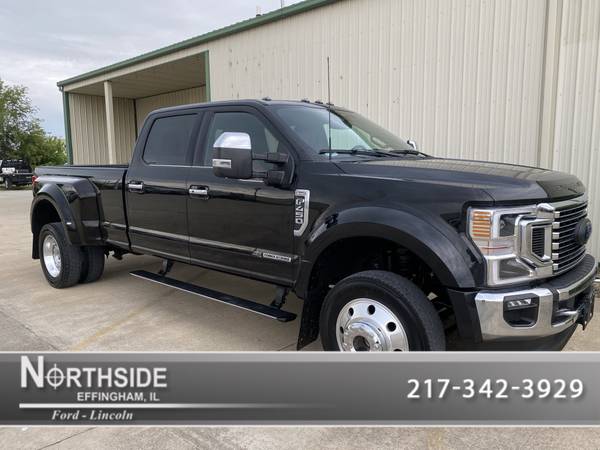 Ford F-450 Super Duty with VIN: 1FT8W4DT6NEG02862