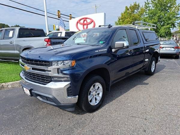 Chevrolet Silverado 1500 with VIN: 1GCRWCED1MZ117946