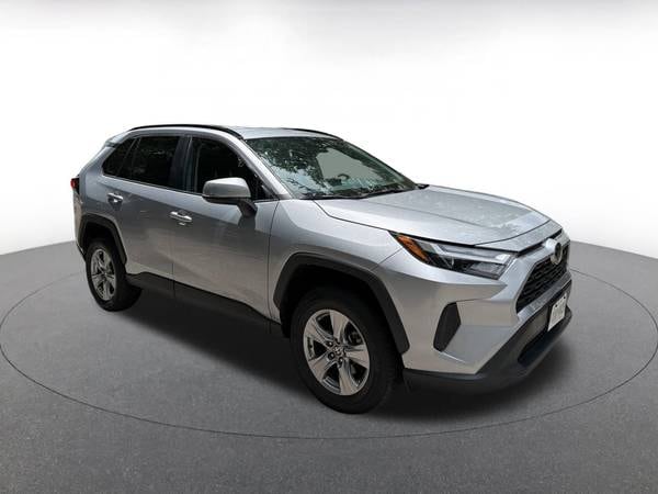 Toyota RAV4 with VIN: 2T3P1RFV0RC467903