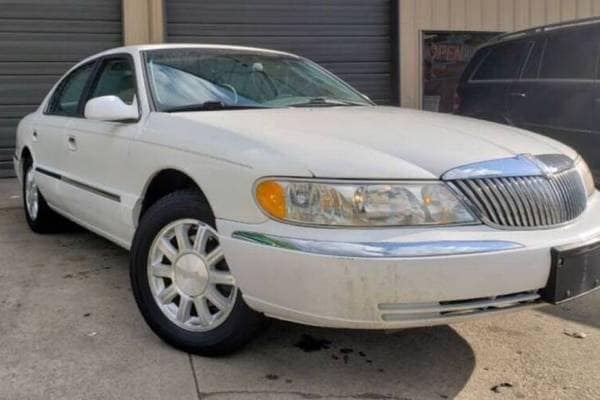 1999 Lincoln Continental Base